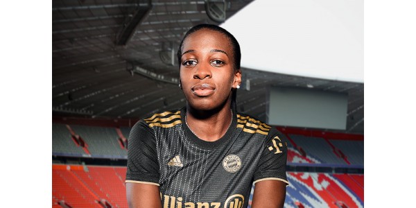 Voetbalvoetbalshirt voor het seizoen 2021-22